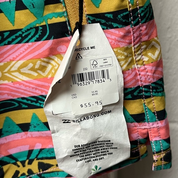 Colorful Geometric Women's Shorts - Picture 2 of 6